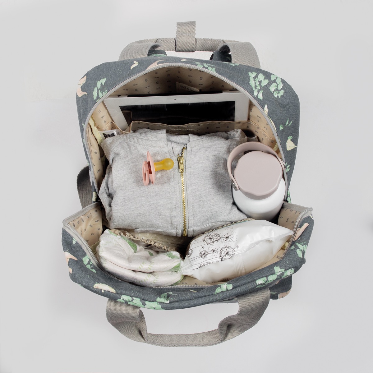 Bolsos, maletas, mochilas y accesorios para hospital y cochecito de bebé  Walking Mum — LAS4LUNAS